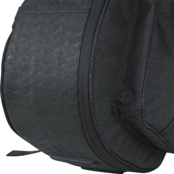 VAGATGTACOUBLK002.jpg